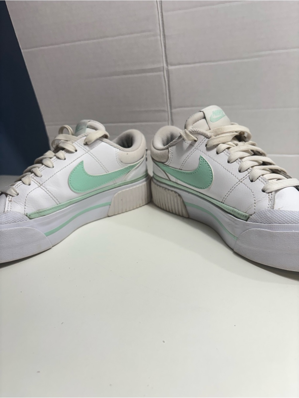 Nike Court Legacy Lift Platform Sneakers White Mint Foam Women's Size 6.5 - Picture 2 of 4